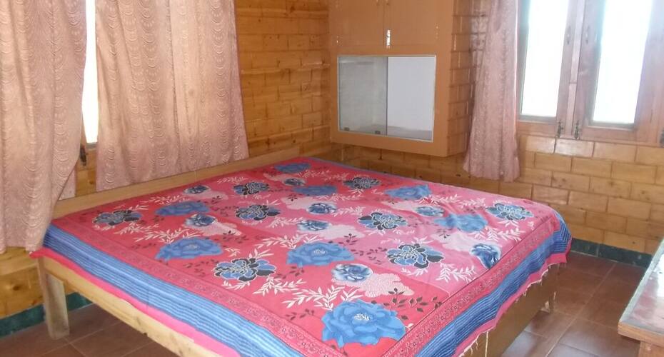 Hotel Keshar & Lodging, Chakrata 4